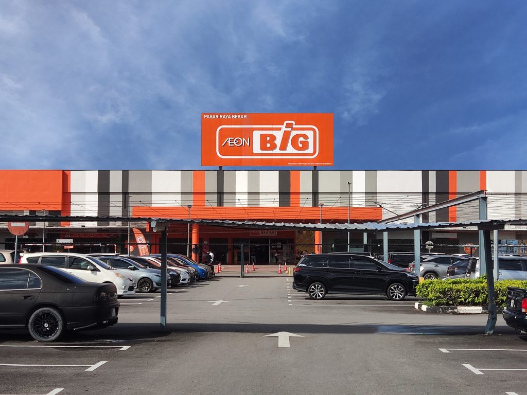 aeon big batu pahat