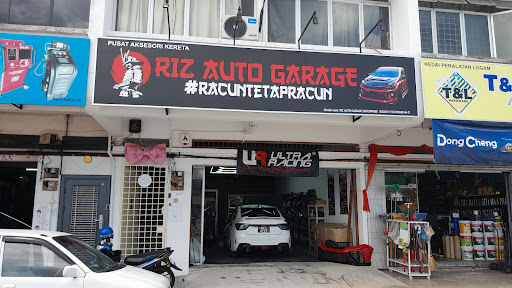 RIZ AUTO GARAGE