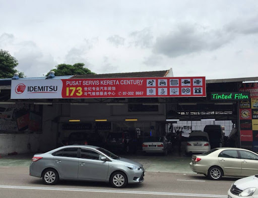 Pusat Servis Kereta Century